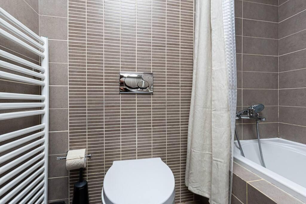 Nh Urban Living In Nea Alikarnassos Apartment Heraklion (Crete)