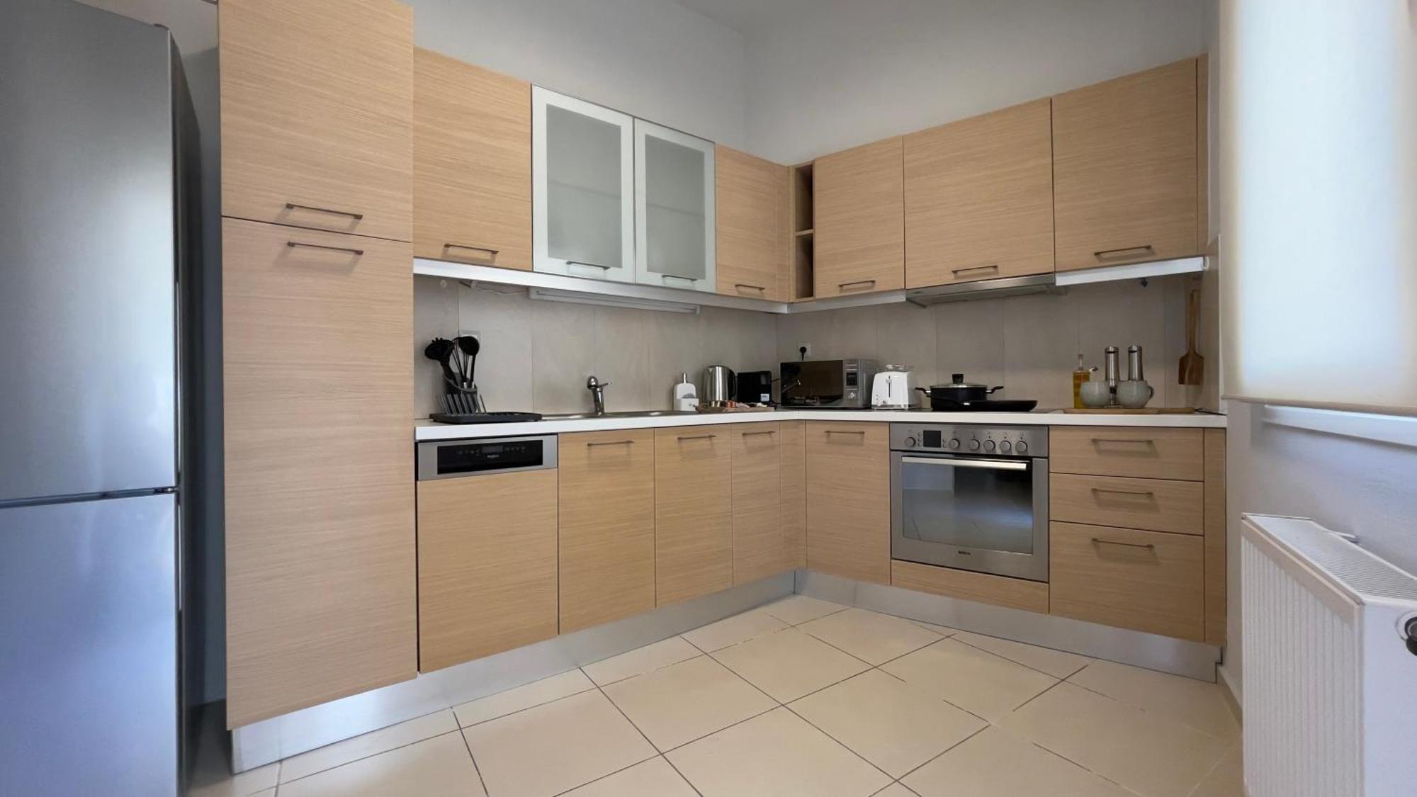 Nh Urban Living In Nea Alikarnassos Apartment *