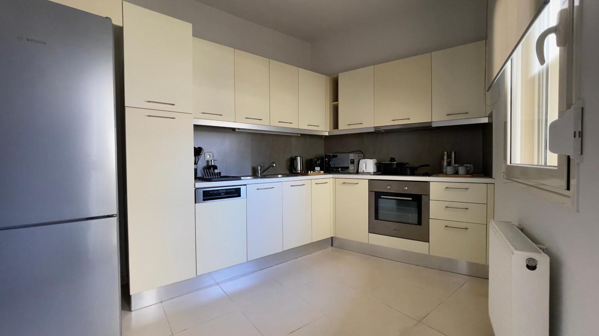 Nh Urban Living In Nea Alikarnassos Apartment
